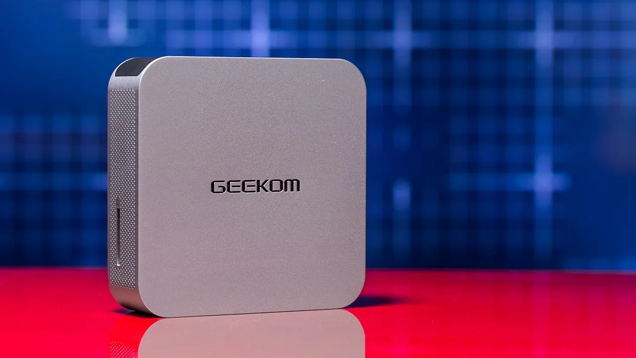 Geekom A6 Mini: Компьютер размером с книгу, который справится с большинством задач